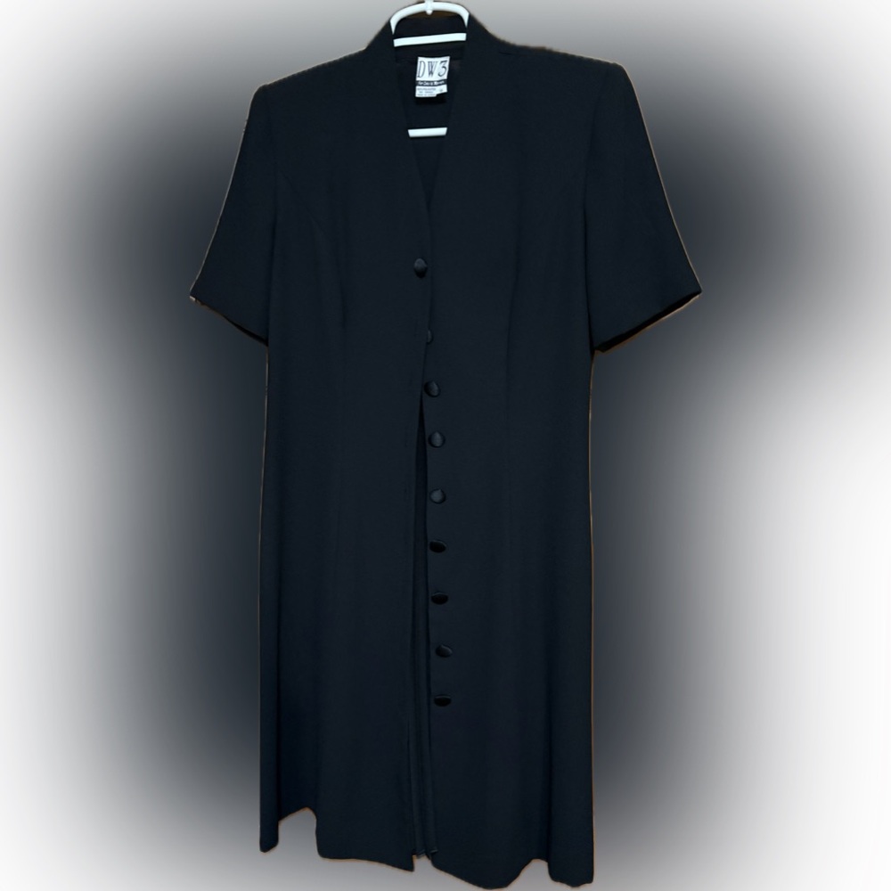 Stunning, Front Button Down Dress…🖤 - image 12